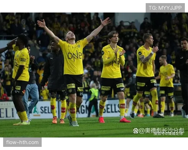 诺伊尔状态回升零封对手,成为球队防线坚强后盾 诺伊尔状态回升零封对手,成为球队防线坚强后盾